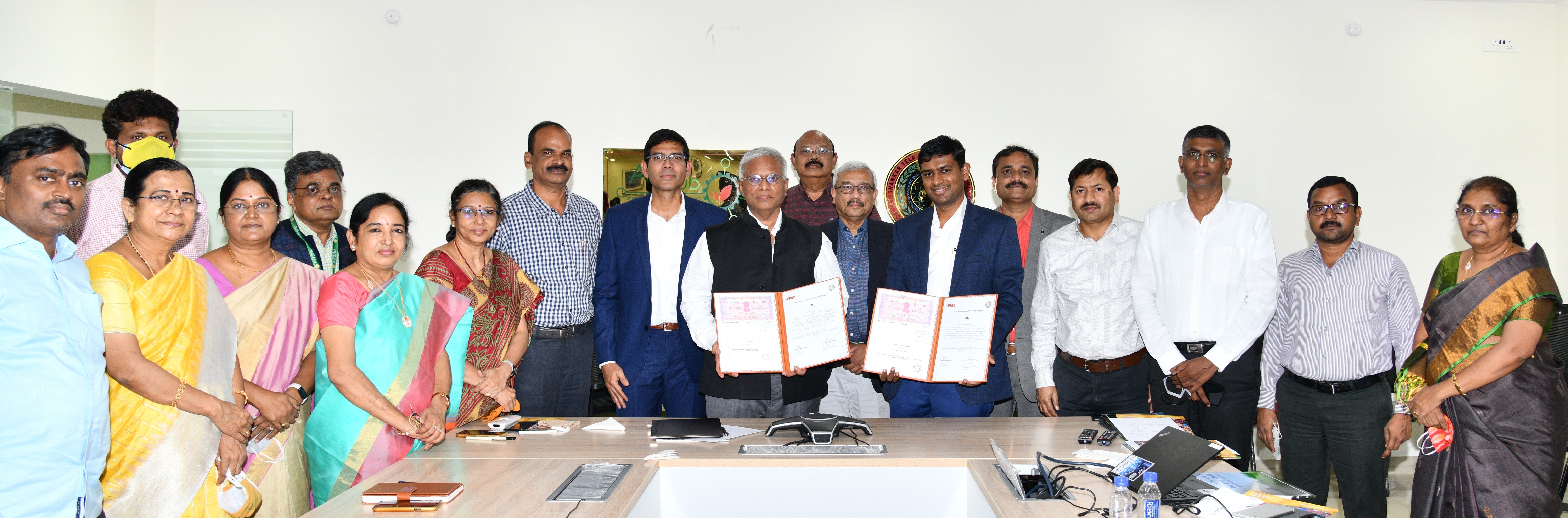 FMC India collaborates with PJTS Agricultural University to foster future leaders in agriculture under the Science Leaders Scholarship program